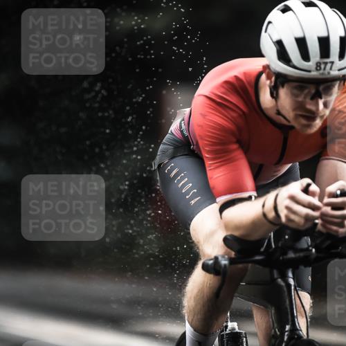 13.09.2026 - Stadtparktriathlon H.Heesch http://msf.ph/oto/10311764 13.09.2026 11:45:13 Radfahren 799, 829, 877, 915 meine-sportfotos.de