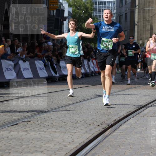 13.09.2026 - 21. swb-Marathon Bremen Strokosch-Dieckow http://msf.ph/oto/10311792 13.09.2026 13:30:43 Ziel 881, 1067, 1909, 1938, 2265, 2364, 2900, 3163, 3164, 3425, 4058, 4415, 4748, 4763, 5506, 6988, 7821, 7966, 8090, 8105, 8116, 8117, 8169, 8314, 8494, 8762, 8878, 8966, 9011, 9015, 9108, 9412, 9529, 9695, 244, 1189, 1533, 1771, 1841, 1941, 2985, 3360, 4251, 4920, 5600, 5681, 5802, 5822, 5900, 6307, 7012, 7760, 8543, 8616, 9290, 9507, 9653, 9767, 9962, 9976, 13152, 13215 meine-sportfotos.de
