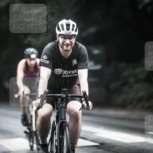 13.09.2026 - Stadtparktriathlon H.Heesch http://msf.ph/oto/10311794 13.09.2026 12:52:36 Radfahren 1075, 1100, 1203, 1209, 1230, 1267 meine-sportfotos.de
