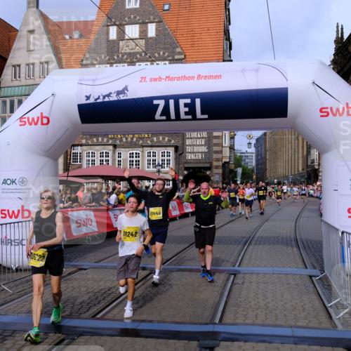 13.09.2026 - 21. swb-Marathon Bremen Tim E. http://msf.ph/oto/10311799 13.09.2026 10:53:52 Ziel 10141, 10174, 10222, 10227, 10478, 10479, 10626, 10821, 10838, 10845, 10886, 10905, 11168, 11242, 11379, 11446, 11502, 11590, 11800, 12056, 12119, 12308, 12331, 12341, 13597 meine-sportfotos.de