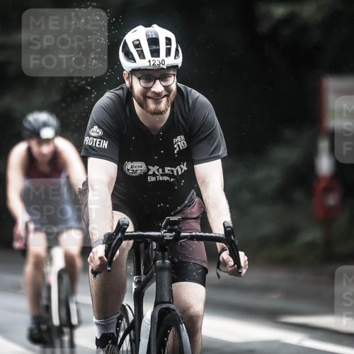 13.09.2026 - Stadtparktriathlon H.Heesch http://msf.ph/oto/10311801 13.09.2026 12:52:36 Radfahren 1075, 1100, 1203, 1209, 1230, 1267 meine-sportfotos.de