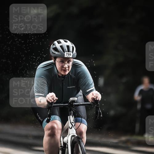 13.09.2026 - Stadtparktriathlon H.Heesch http://msf.ph/oto/10311804 13.09.2026 11:45:20 Radfahren 799 meine-sportfotos.de
