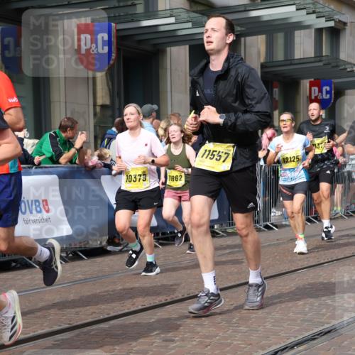 13.09.2026 - 21. swb-Marathon Bremen Strokosch-Dieckow http://msf.ph/oto/10311812 13.09.2026 10:55:30 Ziel 10243, 10297, 10374, 10379, 10423, 10529, 10550, 10690, 10703, 10809, 10881, 10952, 11377, 11510, 11557, 11862, 11972, 12061, 12108, 12125, 12143, 12150, 12188, 12484, 10203, 10256, 10297, 10725, 10788, 11014, 11414, 11466, 11631, 11748, 11862, 11910, 11941, 11975, 11977, 12030, 12150, 12201, 12218, 12258, 12348, 12549 meine-sportfotos.de