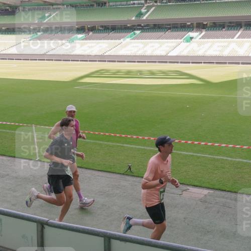 13.09.2026 - 21. swb-Marathon Bremen Michael Burmester http://msf.ph/oto/10311817 13.09.2026 12:47:16 Laufen im Stadion 195, 384, 538, 567, 604, 621, 697, 868, 1034, 1181, 1241, 1554, 2021, 2087, 2266, 2297, 2538, 2646, 2809, 2889, 2956, 3118, 3196, 3242, 3284, 3297, 3424, 3466, 3520, 3794, 4025, 4236, 4239, 4614, 4729, 4777, 4808, 4992, 5024, 5238, 5283, 5674, 5719, 5725, 5803, 5976, 6025, 6053, 6686, 6708, 6784, 6815, 7102, 7538, 7814, 7871, 8060, 8319, 8325, 8331, 8334, 8611, 8621, 8670, 8701, 8980, 8983, 9061, 9495, 9544, 9689, 9813, 9918, 9934 meine-sportfotos.de