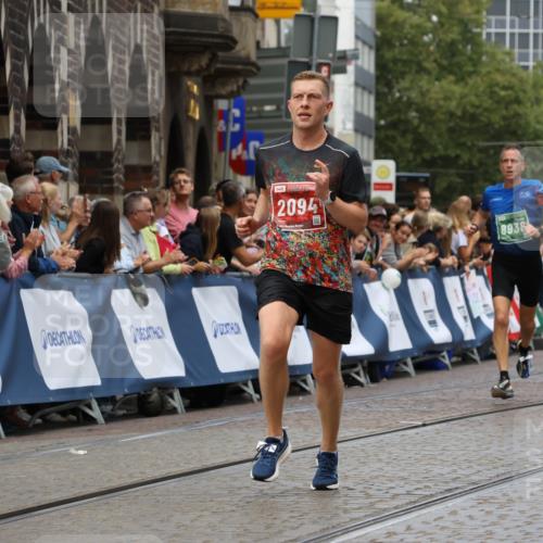 13.09.2026 - 21. swb-Marathon Bremen Strokosch-Dieckow http://msf.ph/oto/10311829 13.09.2026 13:04:27 Ziel 895, 2094, 3424, 4110, 4236, 6815, 9061, 9129, 9544, 9813, 744, 1223, 1224, 2207, 2956, 5283, 8701, 8936, 9070, 13034 meine-sportfotos.de
