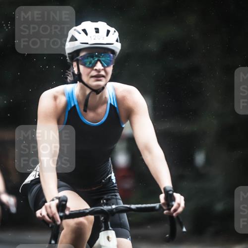 13.09.2026 - Stadtparktriathlon H.Heesch http://msf.ph/oto/10311852 13.09.2026 12:52:40 Radfahren 1075, 1195, 1203, 1209, 1230, 1267 meine-sportfotos.de