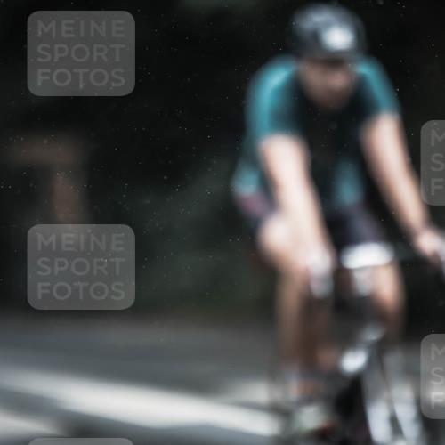 13.09.2026 - Stadtparktriathlon H.Heesch http://msf.ph/oto/10311869 13.09.2026 12:52:40 Radfahren 1075, 1195, 1203, 1209, 1230, 1267 meine-sportfotos.de