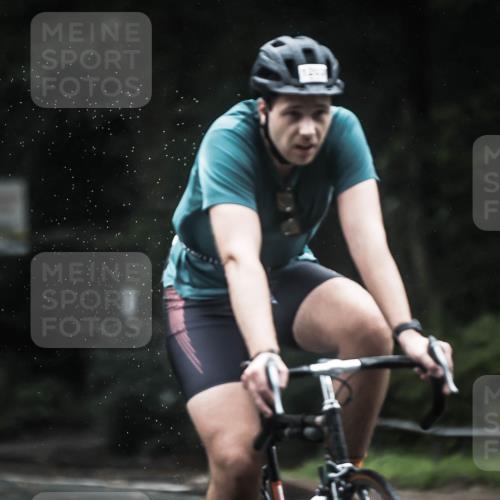 13.09.2026 - Stadtparktriathlon H.Heesch http://msf.ph/oto/10311877 13.09.2026 12:52:41 Radfahren 1075, 1195, 1203, 1209, 1230, 1267 meine-sportfotos.de