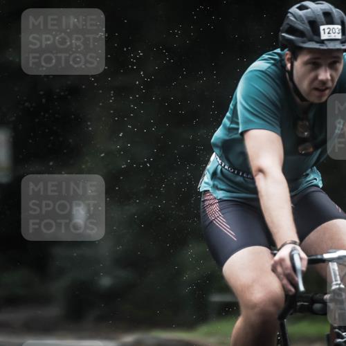 13.09.2026 - Stadtparktriathlon H.Heesch http://msf.ph/oto/10311882 13.09.2026 12:52:41 Radfahren 1075, 1195, 1203, 1209, 1230, 1267 meine-sportfotos.de