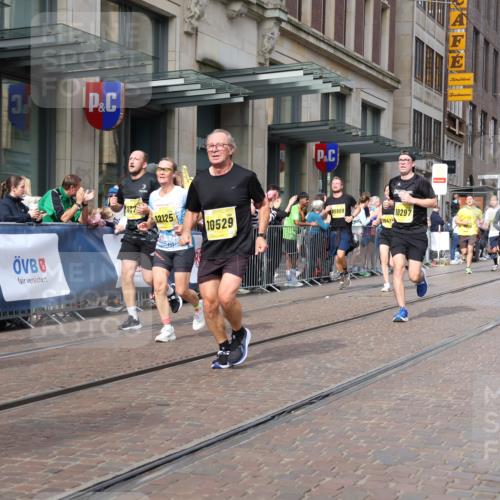 13.09.2026 - 21. swb-Marathon Bremen Strokosch-Dieckow http://msf.ph/oto/10311927 13.09.2026 10:55:32 Ziel 10243, 10298, 10374, 10379, 10423, 10529, 10550, 10690, 10703, 10809, 10952, 11377, 11510, 11790, 11972, 12061, 12108, 12125, 12143, 12188, 12484, 13565, 10203, 10256, 10297, 10725, 10788, 10881, 11014, 11414, 11466, 11557, 11631, 11748, 11862, 11910, 11941, 11975, 11977, 12030, 12150, 12201, 12218, 12258, 12348, 12549 meine-sportfotos.de