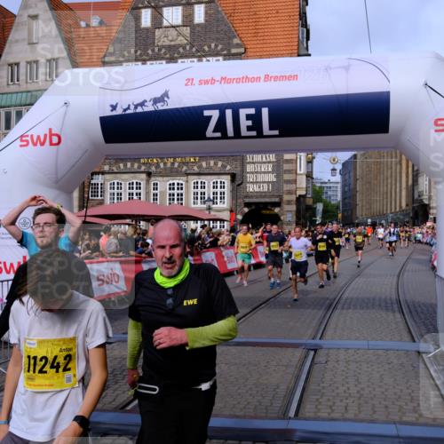 13.09.2026 - 21. swb-Marathon Bremen Tim E. http://msf.ph/oto/10311938 13.09.2026 10:53:54 Ziel 10141, 10174, 10222, 10227, 10478, 10479, 10626, 10821, 10838, 10845, 10886, 10905, 11242, 11446, 11502, 11590, 11800, 11950, 12056, 12119, 12308, 12331, 12341, 13597 meine-sportfotos.de