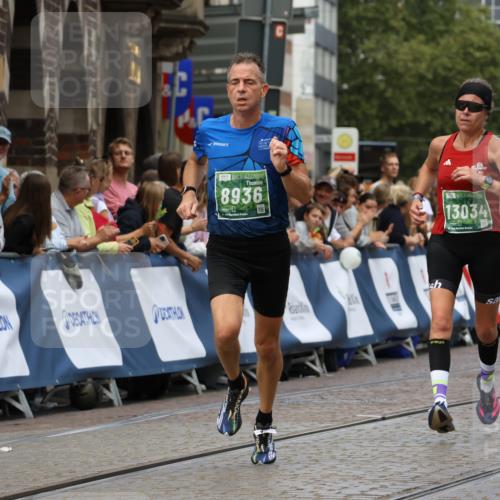 13.09.2026 - 21. swb-Marathon Bremen Strokosch-Dieckow http://msf.ph/oto/10311947 13.09.2026 13:04:30 Ziel 2094, 3424, 4110, 6815, 9129, 9544, 9813, 1223, 1224, 2207, 2956, 5283, 8701, 8936, 9070, 13034 meine-sportfotos.de