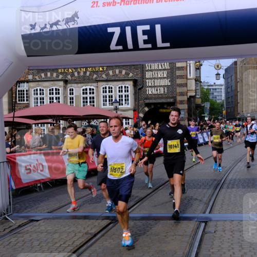13.09.2026 - 21. swb-Marathon Bremen Tim E. http://msf.ph/oto/10311969 13.09.2026 10:53:56 Ziel 10141, 10174, 10222, 10227, 10478, 10479, 10626, 10684, 10838, 10845, 10886, 10905, 11242, 11446, 11502, 11590, 11800, 11950, 12056, 12119, 12308, 12331, 12341, 13597 meine-sportfotos.de