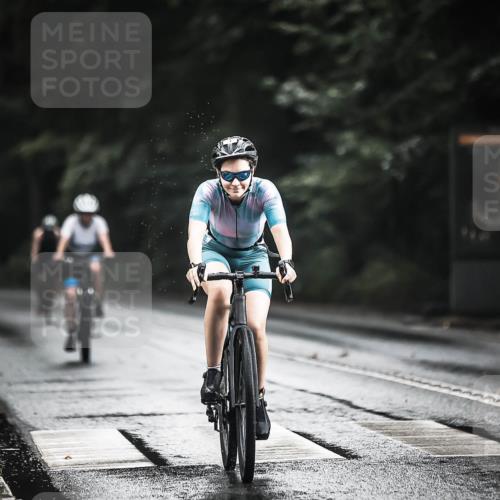 13.09.2026 - Stadtparktriathlon H.Heesch http://msf.ph/oto/10311974 13.09.2026 11:45:37 Radfahren 749, 754, 839, 895 meine-sportfotos.de