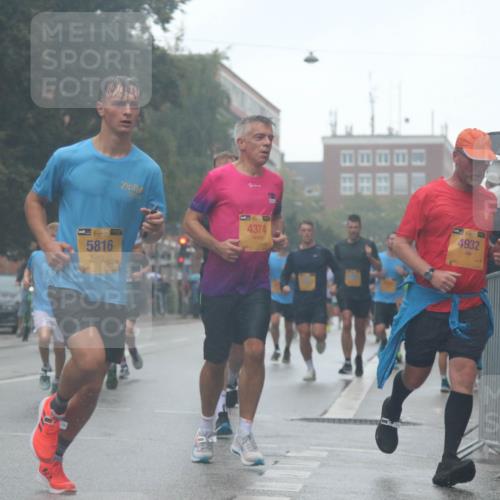 13.09.2026 - Kiel Lauf Markus Tischler http://msf.ph/oto/10312025 13.09.2026 10:38:11 Fleethörn 38, 5816, 4374, 4932 meine-sportfotos.de