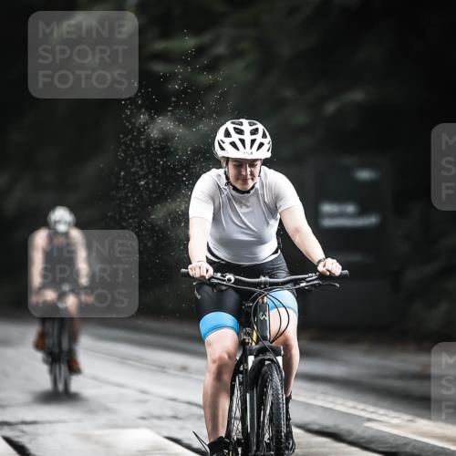13.09.2026 - Stadtparktriathlon H.Heesch http://msf.ph/oto/10312033 13.09.2026 11:45:40 Radfahren 749, 754, 816, 839, 895 meine-sportfotos.de
