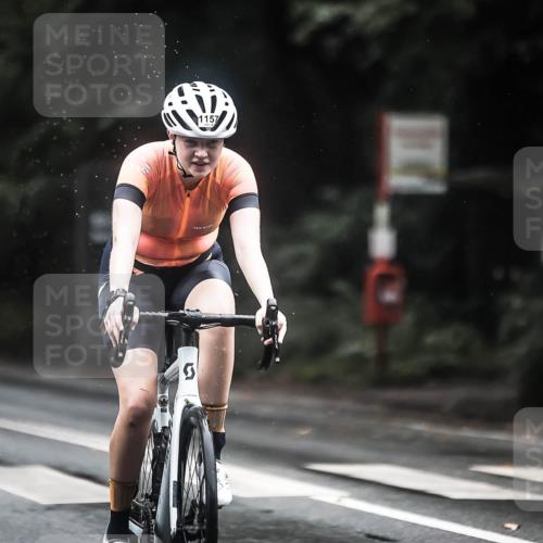 13.09.2026 - Stadtparktriathlon H.Heesch http://msf.ph/oto/10312036 13.09.2026 12:53:04 Radfahren 1081, 1134, 1157, 1194, 1274, 1285 meine-sportfotos.de