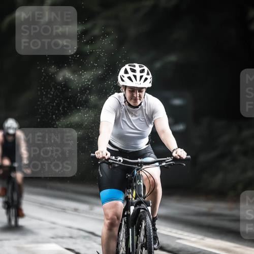 13.09.2026 - Stadtparktriathlon H.Heesch http://msf.ph/oto/10312042 13.09.2026 11:45:41 Radfahren 749, 754, 816, 839, 895 meine-sportfotos.de