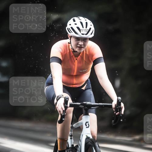 13.09.2026 - Stadtparktriathlon H.Heesch http://msf.ph/oto/10312057 13.09.2026 12:53:05 Radfahren 1081, 1134, 1157, 1194 meine-sportfotos.de