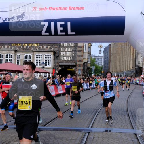 13.09.2026 - 21. swb-Marathon Bremen Tim E. http://msf.ph/oto/10312066 13.09.2026 10:53:58 Ziel 10141, 10174, 10222, 10227, 10478, 10479, 10626, 10684, 10685, 10838, 10845, 10905, 11242, 11446, 11489, 11502, 11596, 11800, 11950, 12119, 12331, 12341, 12405, 12492, 13597 meine-sportfotos.de