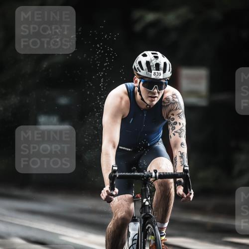 13.09.2026 - Stadtparktriathlon H.Heesch http://msf.ph/oto/10312087 13.09.2026 11:45:43 Radfahren 749, 754, 816, 839 meine-sportfotos.de