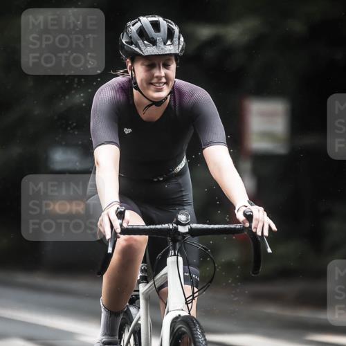 13.09.2026 - Stadtparktriathlon H.Heesch http://msf.ph/oto/10312104 13.09.2026 12:53:13 Radfahren 1102, 1148, 1220, 1298 meine-sportfotos.de