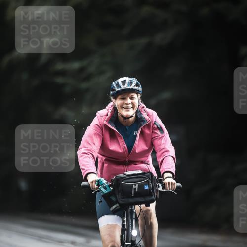 13.09.2026 - Stadtparktriathlon H.Heesch http://msf.ph/oto/10312105 13.09.2026 11:45:46 Radfahren 754, 816, 839, 926 meine-sportfotos.de