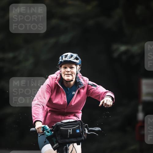13.09.2026 - Stadtparktriathlon H.Heesch http://msf.ph/oto/10312110 13.09.2026 11:45:46 Radfahren 754, 816, 839, 926 meine-sportfotos.de