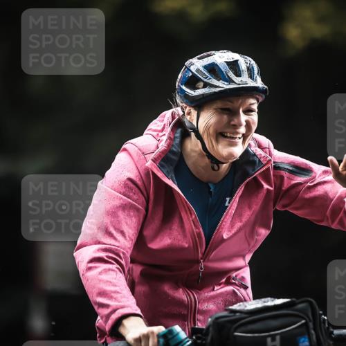 13.09.2026 - Stadtparktriathlon H.Heesch http://msf.ph/oto/10312142 13.09.2026 11:45:47 Radfahren 754, 816, 839, 866, 926 meine-sportfotos.de