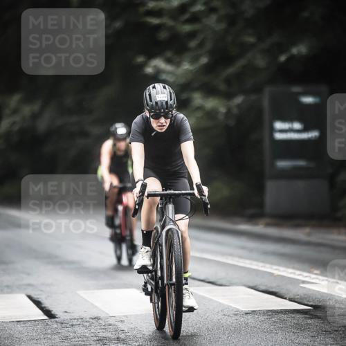 13.09.2026 - Stadtparktriathlon H.Heesch http://msf.ph/oto/10312151 13.09.2026 12:53:16 Radfahren 1102, 1148, 1199, 1220, 1282, 1298 meine-sportfotos.de