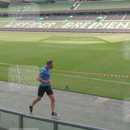 13.09.2026 - 21. swb-Marathon Bremen Michael Burmester http://msf.ph/oto/10312233 13.09.2026 12:48:01 Laufen im Stadion 382, 384, 621, 826, 868, 889, 1349, 1554, 1872, 1925, 2021, 2266, 2538, 2605, 2646, 2844, 2956, 3110, 3118, 3127, 3196, 3242, 3284, 3297, 3424, 3466, 3520, 3794, 3910, 4025, 4236, 4239, 4614, 4712, 4729, 4732, 4777, 4808, 4992, 5725, 5803, 5976, 6025, 6053, 6058, 6686, 6708, 6784, 6815, 6951, 7064, 7102, 7399, 7538, 7636, 7803, 7814, 7871, 8060, 8334, 8611, 8621, 8706, 8877, 8973, 8980, 8981, 8983, 9010, 9035, 9061, 9429, 9544, 9689, 9813, 9918, 9934, 13091 meine-sportfotos.de