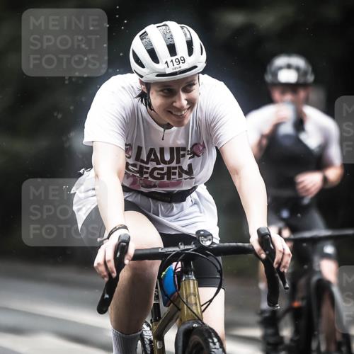 13.09.2026 - Stadtparktriathlon H.Heesch http://msf.ph/oto/10312267 13.09.2026 12:53:22 Radfahren 1199, 1220, 1228, 1282, 1298 meine-sportfotos.de