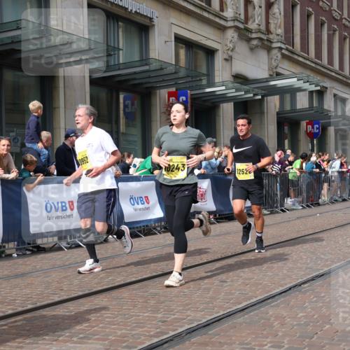 13.09.2026 - 21. swb-Marathon Bremen Strokosch-Dieckow http://msf.ph/oto/10312300 13.09.2026 10:55:39 Ziel 10243, 10298, 10365, 10374, 10690, 10703, 10949, 10952, 10957, 11219, 11790, 11972, 12061, 12108, 12143, 12476, 12484, 13565, 10203, 10243, 10256, 10297, 10379, 10423, 10529, 10550, 10725, 10788, 10809, 10881, 11377, 11414, 11510, 11557, 11748, 11862, 11941, 11975, 11977, 12030, 12125, 12150, 12188, 12218, 12258, 12348 meine-sportfotos.de