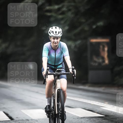 13.09.2026 - Stadtparktriathlon H.Heesch http://msf.ph/oto/10312340 13.09.2026 12:53:36 Radfahren 1280 meine-sportfotos.de