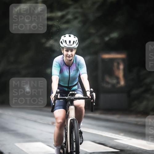 13.09.2026 - Stadtparktriathlon H.Heesch http://msf.ph/oto/10312349 13.09.2026 12:53:36 Radfahren 1280 meine-sportfotos.de