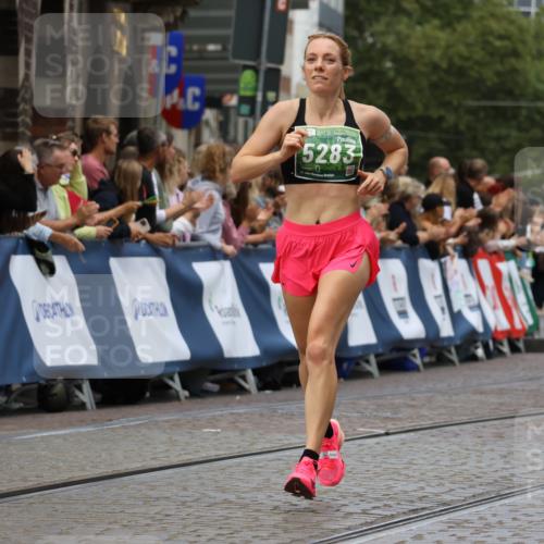 13.09.2026 - 21. swb-Marathon Bremen Strokosch-Dieckow http://msf.ph/oto/10312358 13.09.2026 13:04:40 Ziel 650, 744, 1860, 3284, 3424, 4110, 4239, 6815, 7871, 9813, 1712, 2646, 5283, 5674, 6708, 7538, 7814, 8054, 9306, 9495, 9689, 13187 meine-sportfotos.de