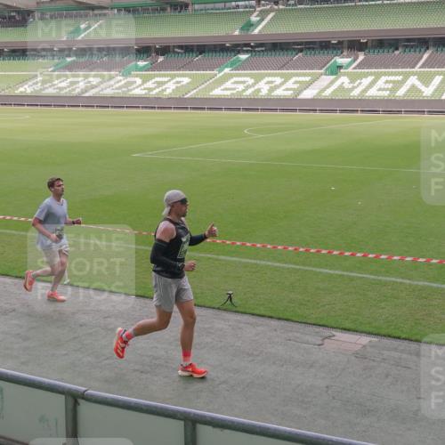 13.09.2026 - 21. swb-Marathon Bremen Michael Burmester http://msf.ph/oto/10312420 13.09.2026 12:48:15 Laufen im Stadion 382, 384, 572, 621, 826, 868, 889, 1349, 1554, 1872, 1925, 2266, 2287, 2538, 2605, 2646, 2844, 2956, 3110, 3118, 3127, 3242, 3276, 3284, 3297, 3424, 3466, 3520, 3794, 3910, 4025, 4082, 4239, 4614, 4712, 4729, 4732, 4808, 4898, 4992, 5424, 5517, 5725, 5803, 5976, 6025, 6058, 6708, 6784, 6951, 7064, 7102, 7399, 7538, 7636, 7803, 7814, 7871, 7876, 8060, 8334, 8611, 8621, 8706, 8877, 8973, 8980, 8981, 9010, 9035, 9061, 9429, 9689, 9918, 9934, 13091 meine-sportfotos.de