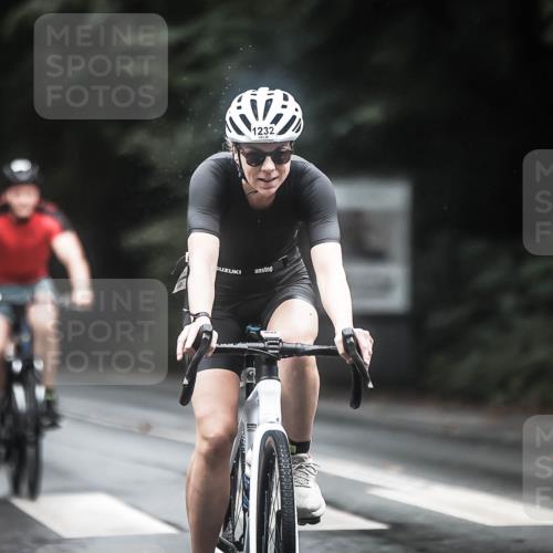 13.09.2026 - Stadtparktriathlon H.Heesch http://msf.ph/oto/10312436 13.09.2026 12:53:52 Radfahren 1088, 1120, 1136, 1232, 1255, 1257 meine-sportfotos.de