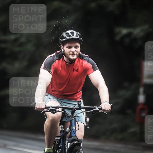 13.09.2026 - Stadtparktriathlon H.Heesch http://msf.ph/oto/10312461 13.09.2026 12:53:54 Radfahren 1084, 1088, 1120, 1136, 1232, 1255, 1257 meine-sportfotos.de