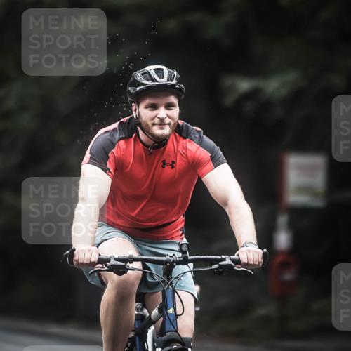 13.09.2026 - Stadtparktriathlon H.Heesch http://msf.ph/oto/10312466 13.09.2026 12:53:54 Radfahren 1084, 1088, 1120, 1136, 1232, 1255, 1257 meine-sportfotos.de