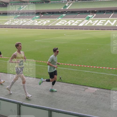 13.09.2026 - 21. swb-Marathon Bremen Michael Burmester http://msf.ph/oto/10312489 13.09.2026 12:48:20 Laufen im Stadion 382, 384, 524, 572, 621, 826, 868, 889, 1349, 1554, 1872, 1925, 2266, 2287, 2538, 2605, 2646, 2844, 2956, 3110, 3118, 3127, 3197, 3242, 3276, 3284, 3297, 3424, 3466, 3520, 3794, 3910, 4025, 4082, 4239, 4614, 4712, 4729, 4732, 4808, 4898, 4992, 5424, 5517, 5725, 5803, 5976, 6025, 6058, 6692, 6708, 6784, 6951, 7064, 7102, 7399, 7538, 7636, 7803, 7871, 7876, 8060, 8611, 8621, 8706, 8877, 8973, 8980, 8981, 9010, 9035, 9061, 9429, 9689, 9918, 9934, 13091 meine-sportfotos.de