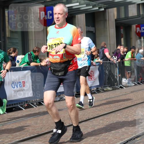 13.09.2026 - 21. swb-Marathon Bremen Strokosch-Dieckow http://msf.ph/oto/10312514 13.09.2026 10:55:47 Ziel 10246, 10298, 10365, 10443, 10690, 10699, 10703, 10949, 10957, 10960, 11219, 11280, 11693, 11782, 11790, 11972, 12061, 12143, 12452, 12476, 12484, 13565, 10203, 10243, 10256, 10297, 10374, 10379, 10423, 10529, 10550, 10788, 10809, 10881, 10952, 11377, 11414, 11510, 11557, 11748, 11862, 11941, 11975, 11977, 12030, 12108, 12125, 12143, 12150, 12188, 12348 meine-sportfotos.de