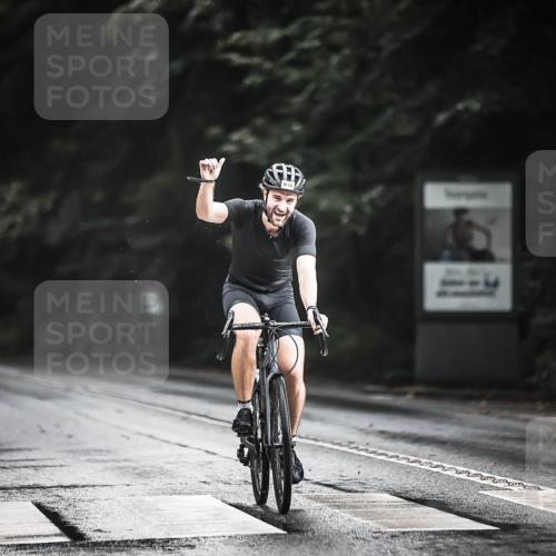 13.09.2026 - Stadtparktriathlon H.Heesch http://msf.ph/oto/10312518 13.09.2026 11:46:18 Radfahren 882, 939, 945, 946 meine-sportfotos.de