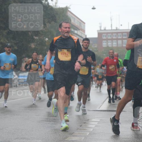 13.09.2026 - Kiel Lauf Markus Tischler http://msf.ph/oto/10312534 13.09.2026 10:39:04 Fleethörn 11715, 4712, 9, 12474, 7655 meine-sportfotos.de