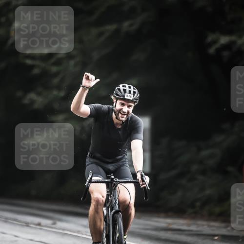 13.09.2026 - Stadtparktriathlon H.Heesch http://msf.ph/oto/10312545 13.09.2026 11:46:18 Radfahren 882, 939, 945, 946 meine-sportfotos.de