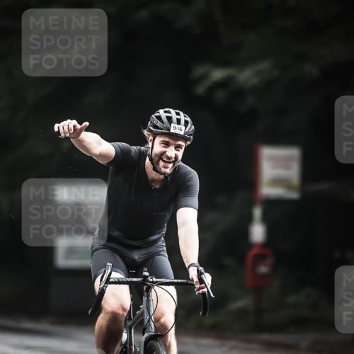 13.09.2026 - Stadtparktriathlon H.Heesch http://msf.ph/oto/10312558 13.09.2026 11:46:19 Radfahren 882, 939, 945, 946 meine-sportfotos.de