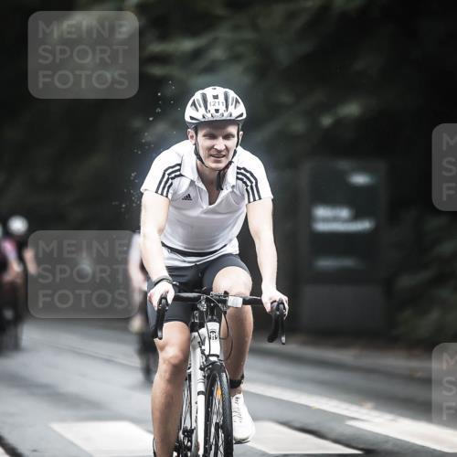 13.09.2026 - Stadtparktriathlon H.Heesch http://msf.ph/oto/10312625 13.09.2026 12:54:11 Radfahren 1137, 1138, 1140, 1204, 1211, 1289 meine-sportfotos.de