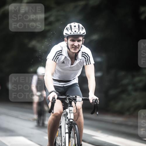 13.09.2026 - Stadtparktriathlon H.Heesch http://msf.ph/oto/10312634 13.09.2026 12:54:11 Radfahren 1137, 1138, 1140, 1204, 1211, 1289 meine-sportfotos.de