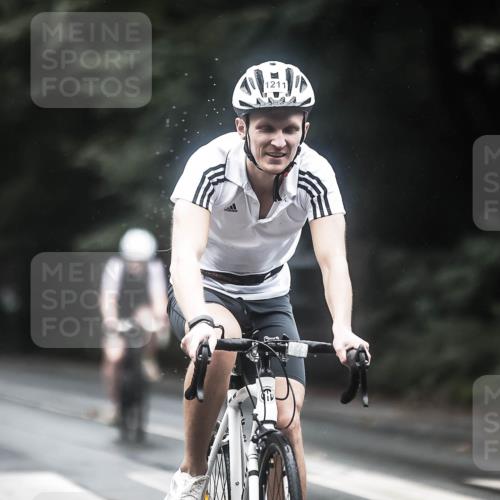 13.09.2026 - Stadtparktriathlon H.Heesch http://msf.ph/oto/10312640 13.09.2026 12:54:12 Radfahren 1137, 1138, 1140, 1170, 1204, 1211, 1242, 1289 meine-sportfotos.de