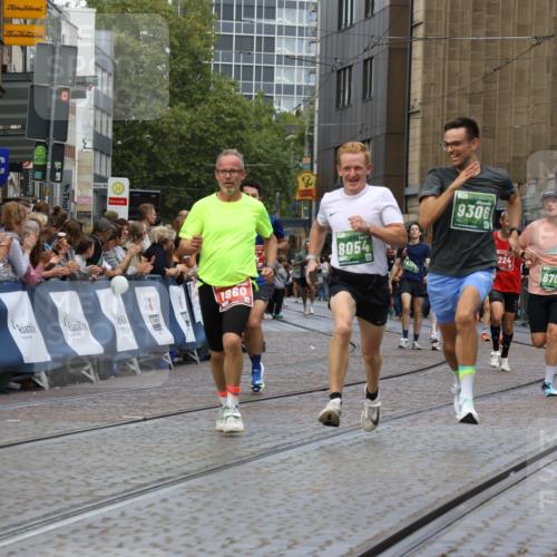 13.09.2026 - 21. swb-Marathon Bremen Strokosch-Dieckow http://msf.ph/oto/10312653 13.09.2026 13:04:51 Ziel 650, 744, 1223, 1224, 1860, 2207, 2956, 3284, 4239, 7871, 8701, 8936, 9070, 13034, 1336, 3196, 4729, 6708, 7538, 8054, 9306, 9495 meine-sportfotos.de